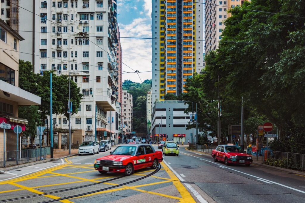 香港永久居民身份有哪些利弊？满七年后一定要申请吗？